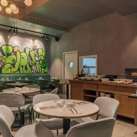 Pestana Vintage Center