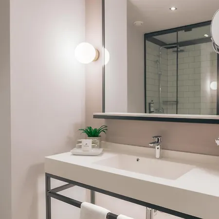 Pestana Vintage Center 4*