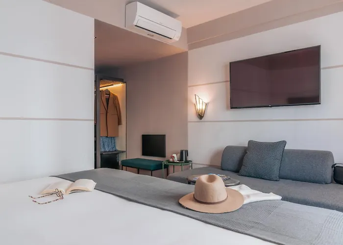 Pestana Vintage Center 4*